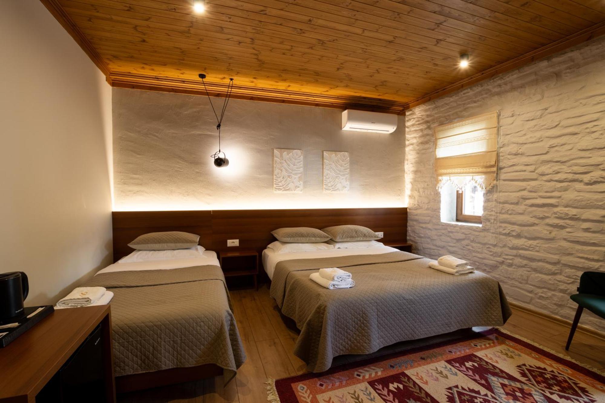The Stone Sky Hotel Gjirokaster Luaran gambar