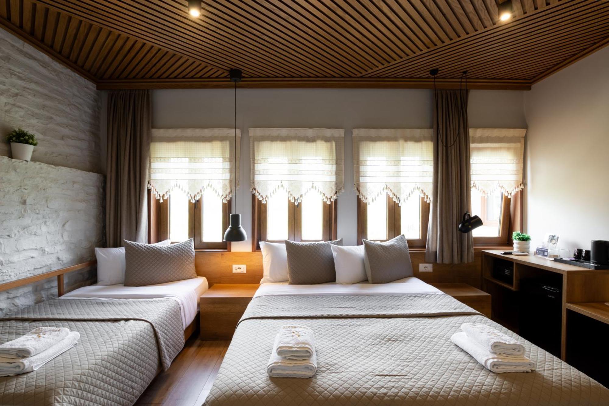 The Stone Sky Hotel Gjirokaster Luaran gambar