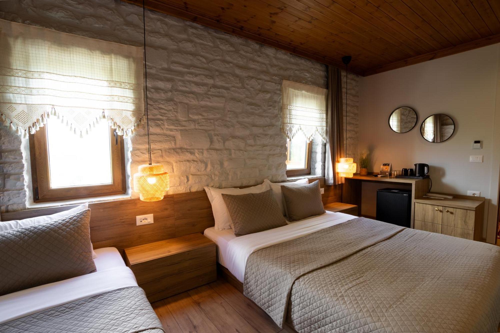The Stone Sky Hotel Gjirokaster Luaran gambar