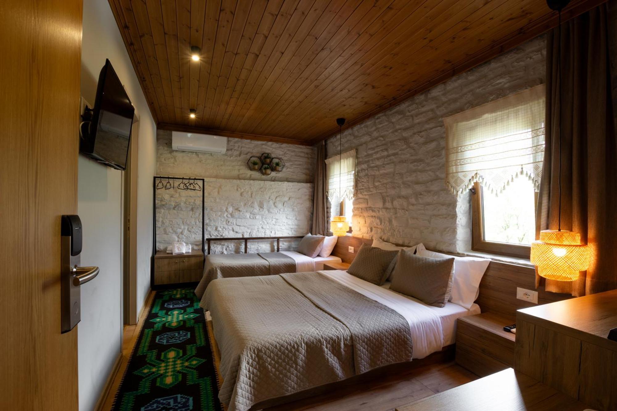 The Stone Sky Hotel Gjirokaster Luaran gambar